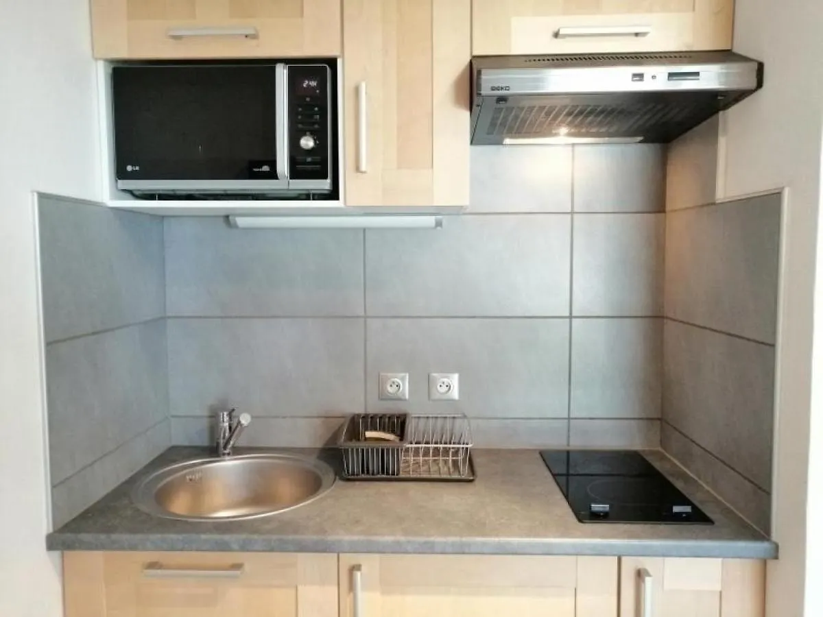 Charmant 2 Pieces Renove Pres Des Pistes A Morillon, 4 Pers, Parking, Animaux Acceptes - Fr-1-412-49